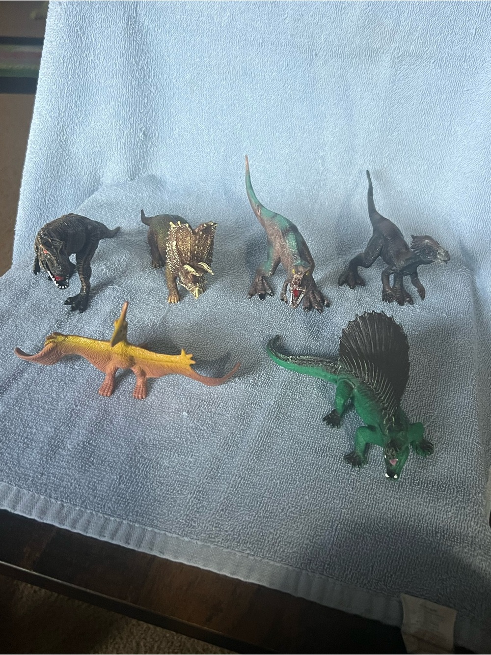 Assorted Reptile Toy Set - Green, Yellow, Brown Dinosaurs